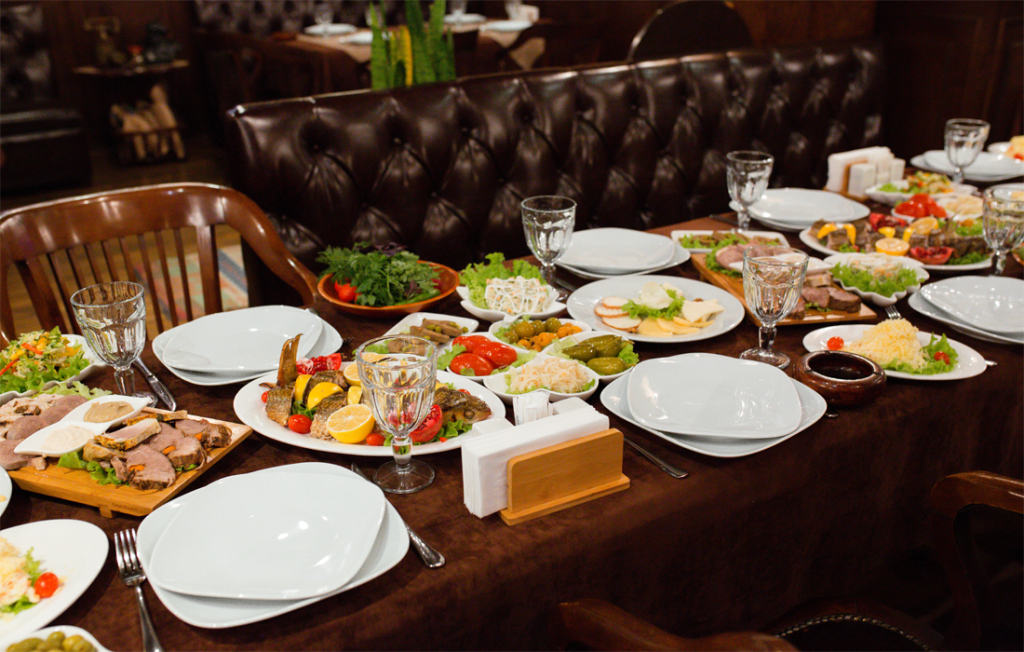 Hotel Dining