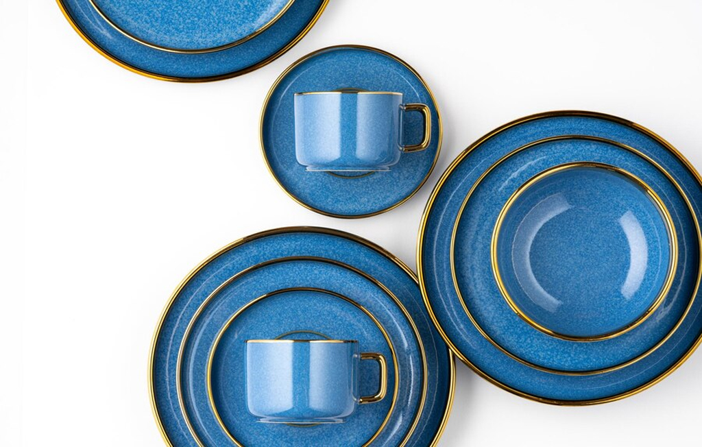Porcelain Dinner Set